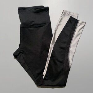 FOREVER 21 Black leggings with little pockets